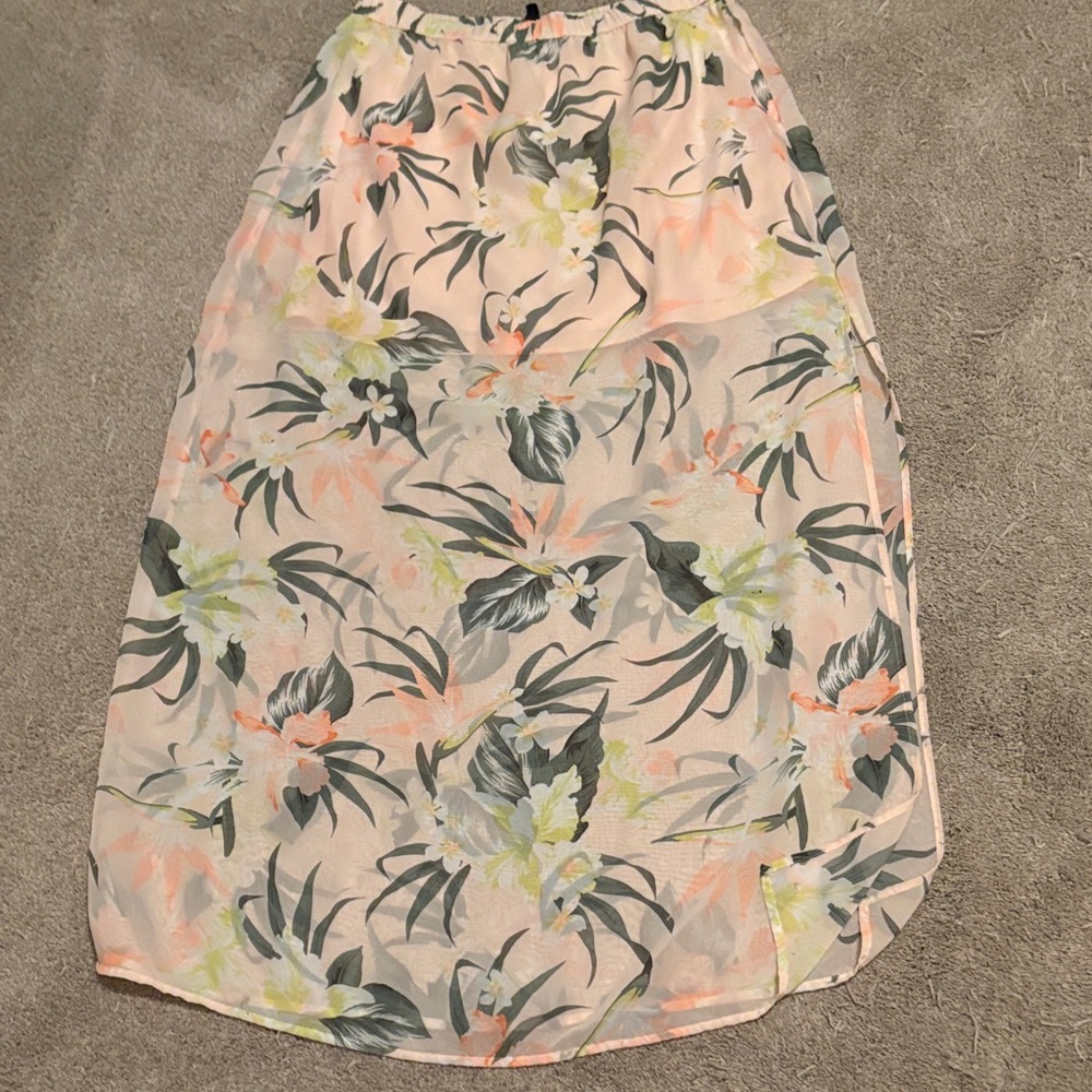 H&M Peach Floral High-Low Skirt. Size M